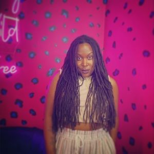 Meet your Posher, Mia